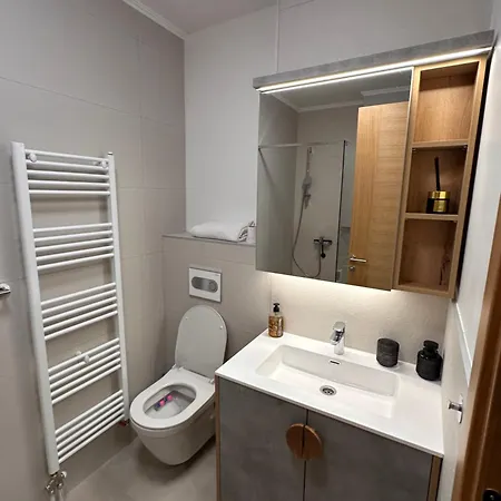 Din Istocno Sarajevo, Lukavica * サラエヴォ