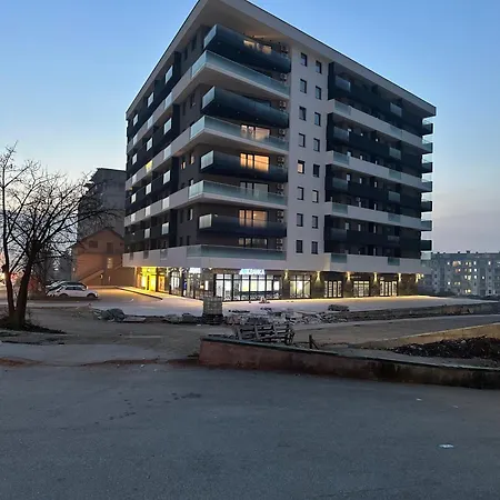 アパート Din Istocno Sarajevo, Lukavica サラエヴォ